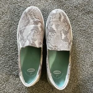 Dr Scholls Slip On Sneakers